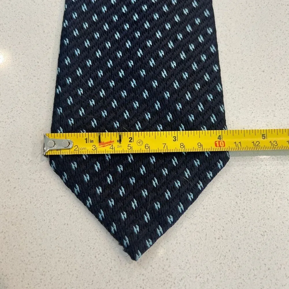 Dolce & Gabbana Men's Silk Textured Jacquard Made In Italy Necktie Navy Blue
